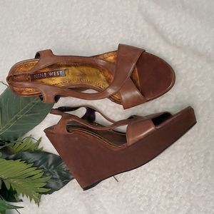 Nine west leather wedges Sandals Size 7.5 brown leather criss-cross detail summe